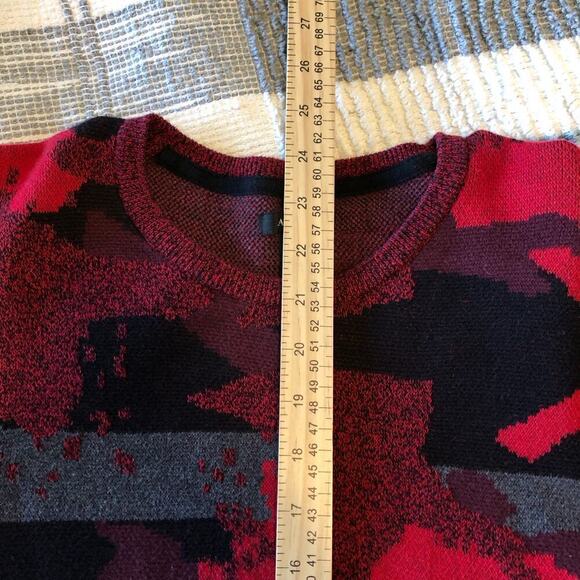 Alfani Mens Crewneck Sweater Sz L Red Abstract 100% Cotton Festive - Picture 6 of 6